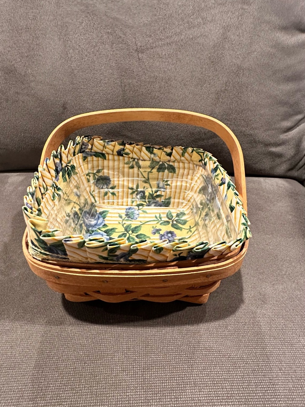 Longaberger Small Berry Basket with Yellow Floral Fabric Liner & Protector